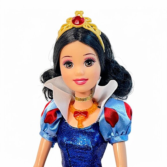 Disney Snow White Princess 11" Doll W/Sparkling Dress Mattel 2006 W/Accessories - Picture 2 of 6